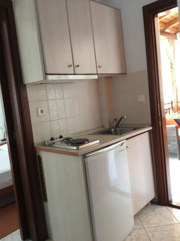 Pension Amanatidis Ouranoupoli Apartment