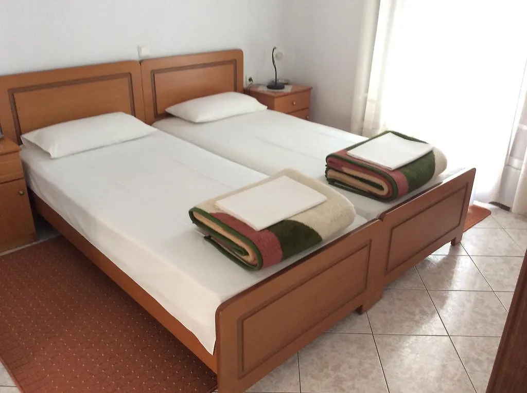 Pension Amanatidis Ouranoupoli 0*,  Greece